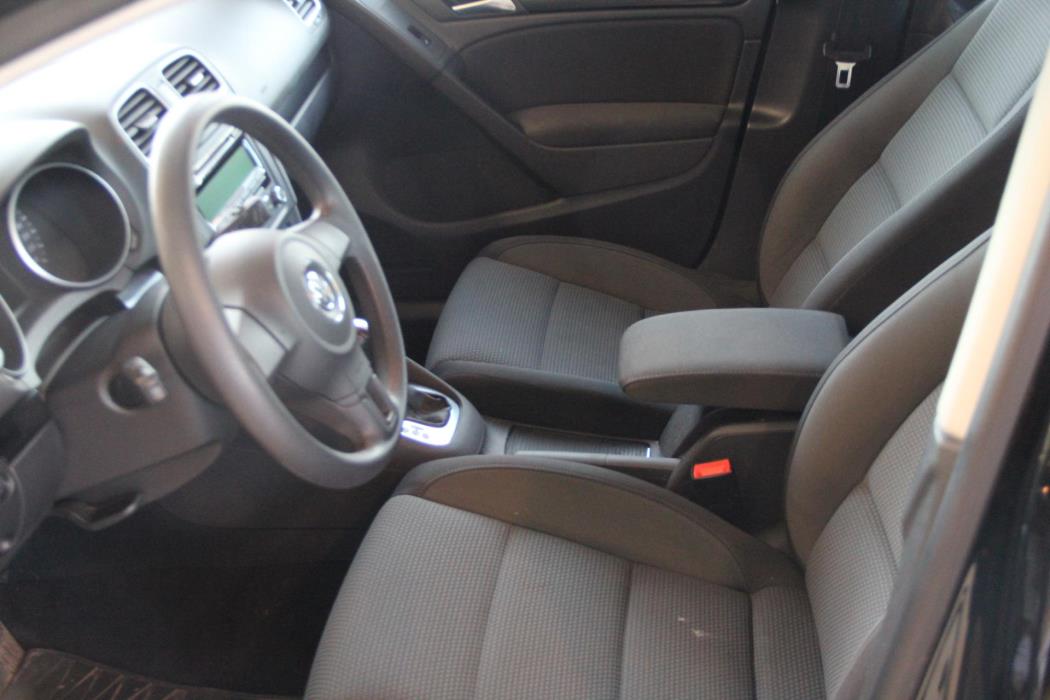 VOLKSWAGEN Golf 2011