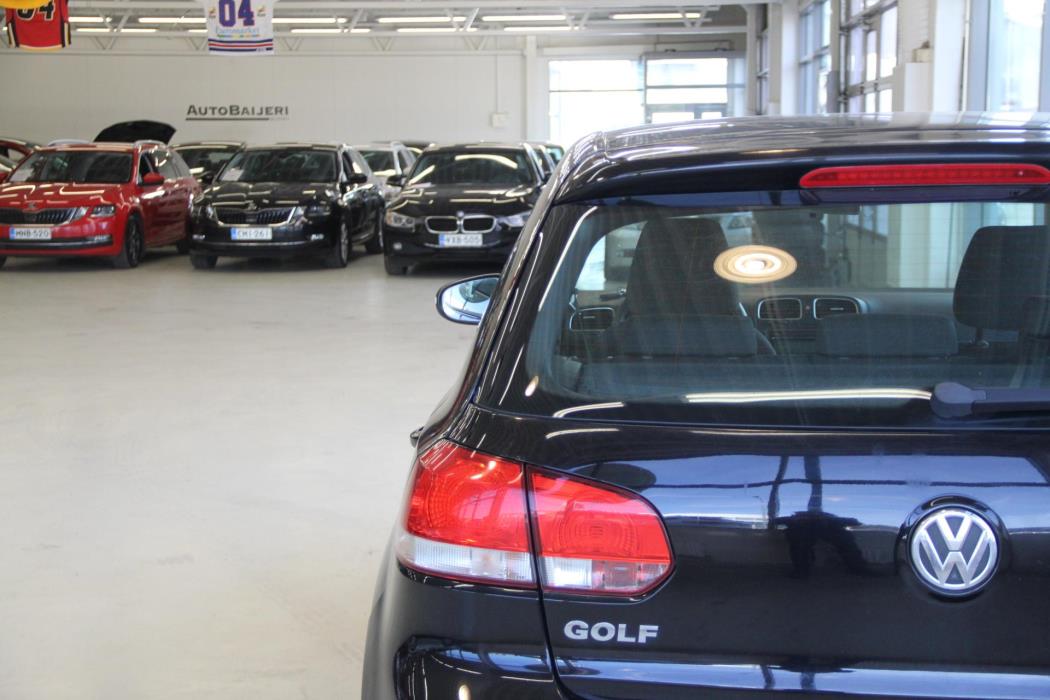 VOLKSWAGEN Golf 2011