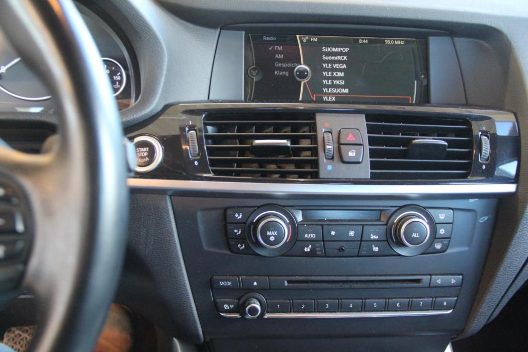 BMW X3 2012