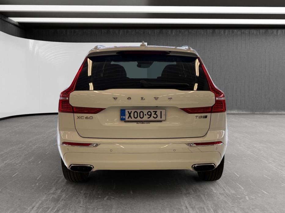 VOLVO XC60 2018