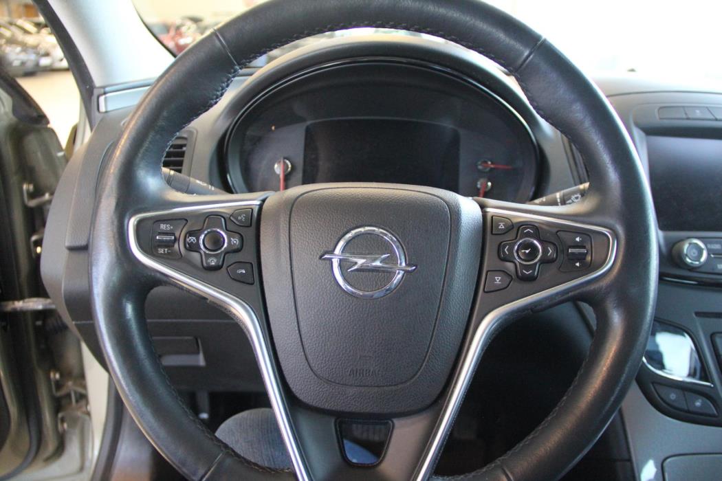 OPEL Insignia 2014
