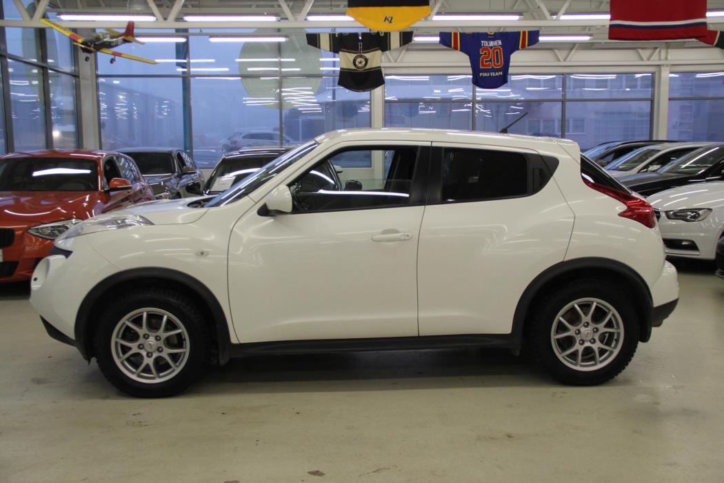NISSAN Juke 2011