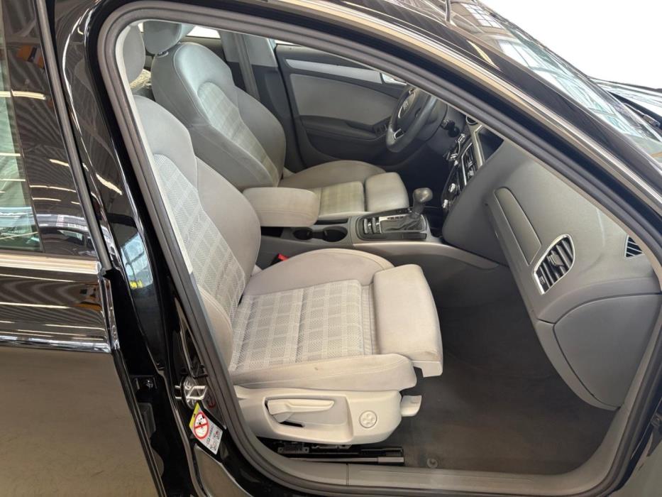 AUDI A4 2012