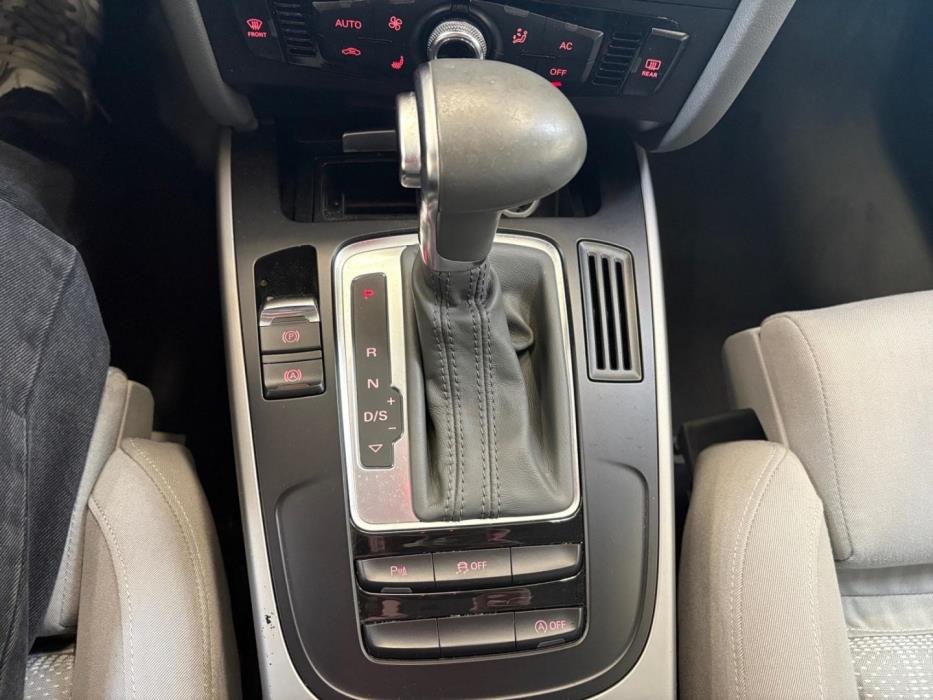 AUDI A4 2012