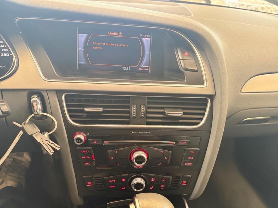 AUDI A4 2012