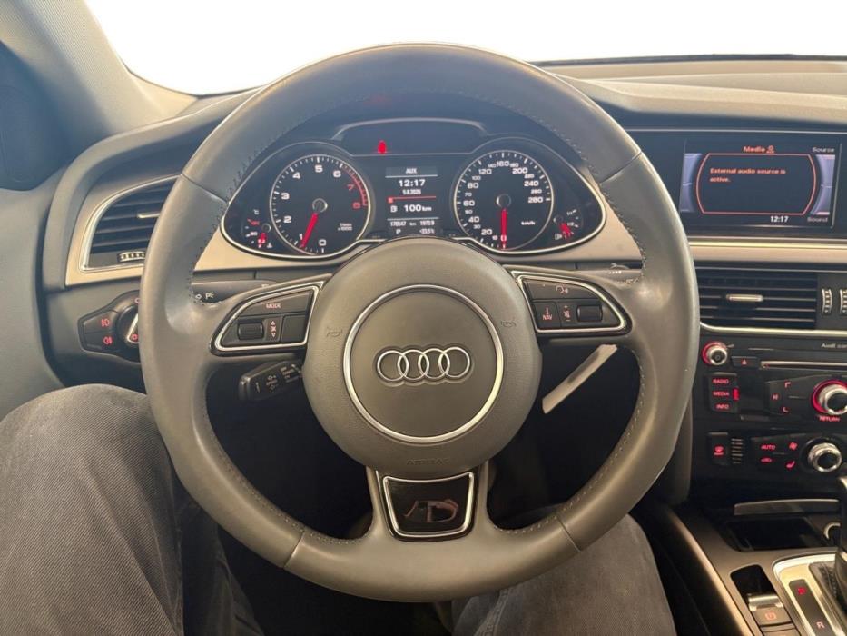 AUDI A4 2012