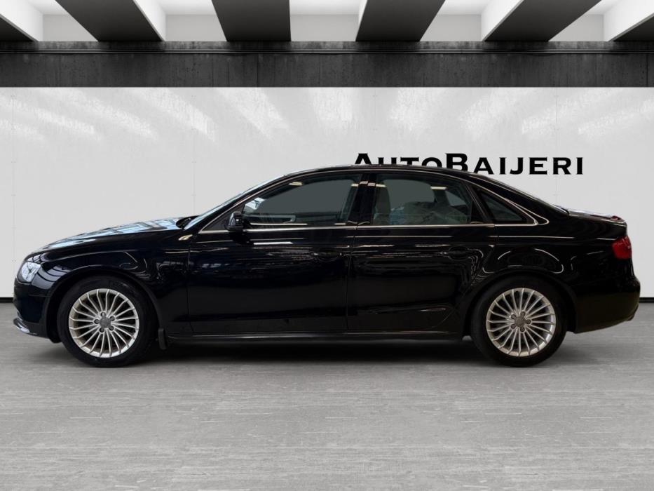 AUDI A4 2012