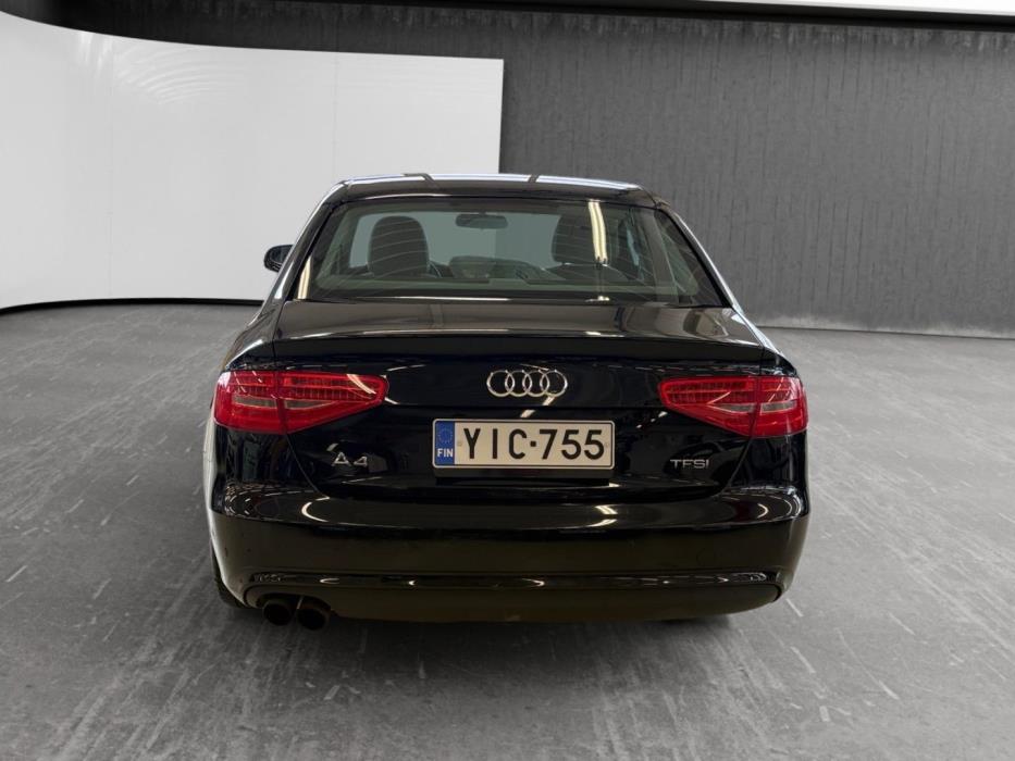 AUDI A4 2012