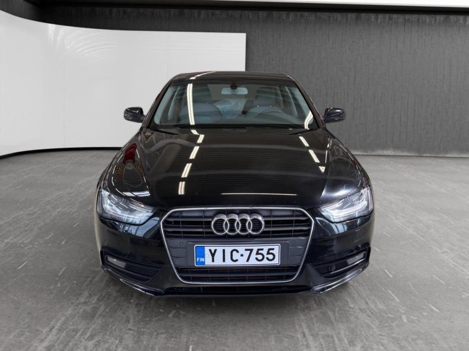 AUDI A4 2012