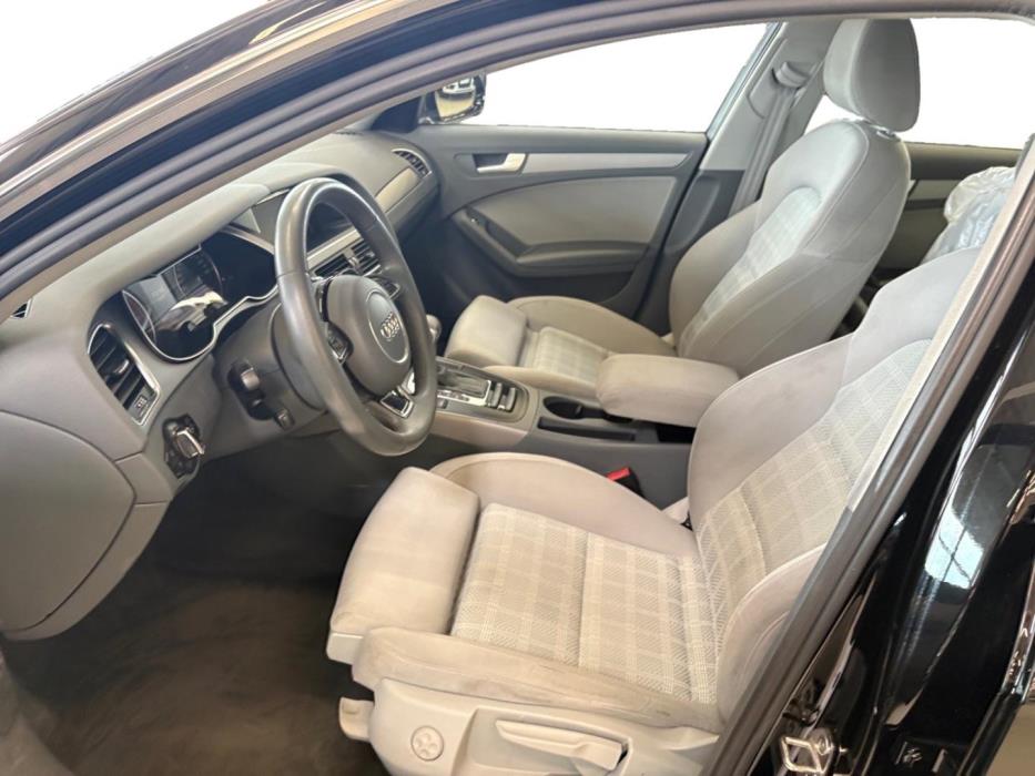 AUDI A4 2012