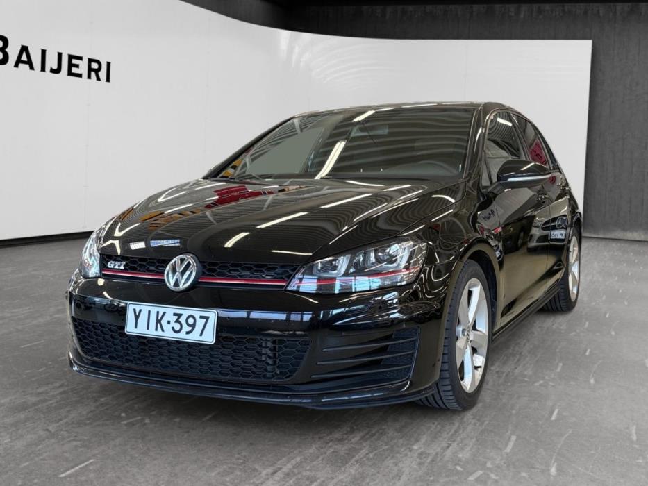 VOLKSWAGEN Golf 2013