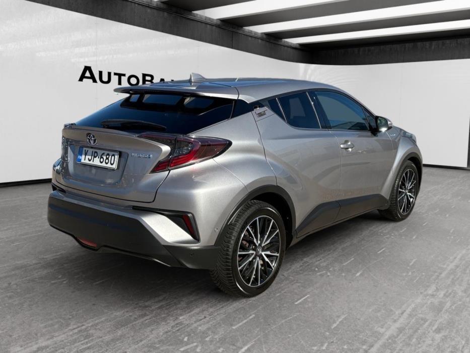 TOYOTA C-HR 2017