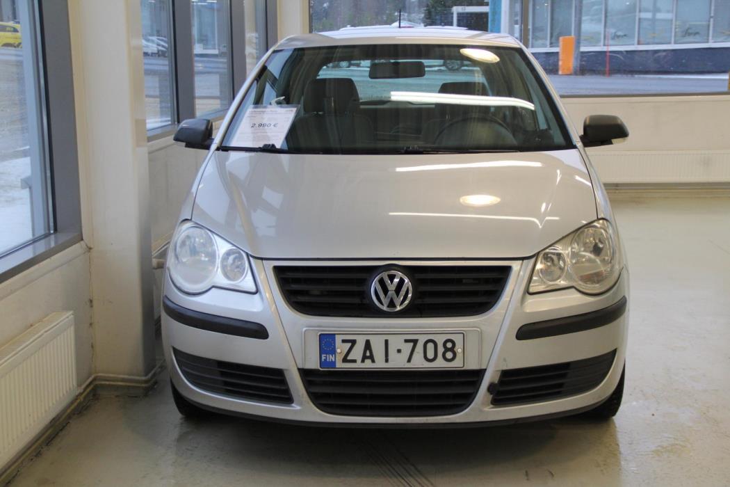 VOLKSWAGEN Polo 2005