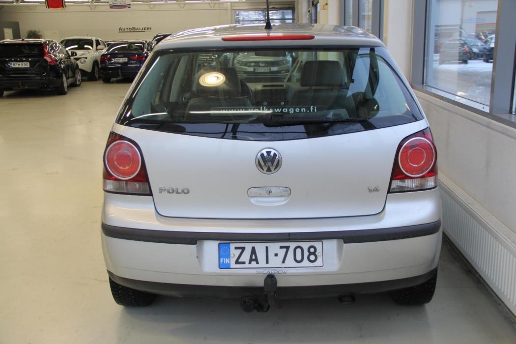 VOLKSWAGEN Polo 2005