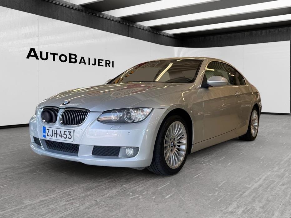 BMW 325 2008