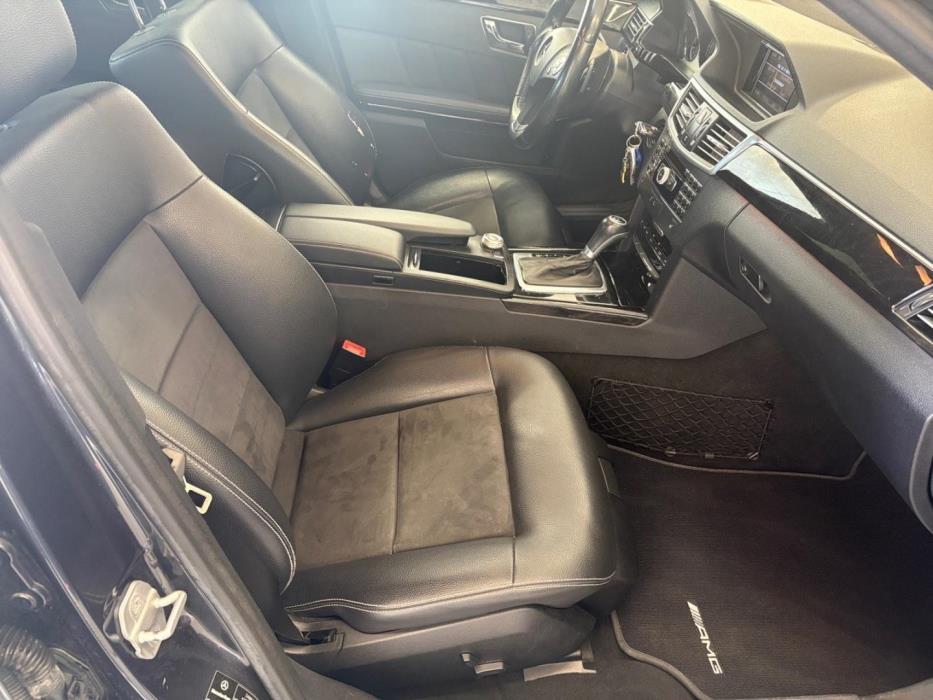 MERCEDES-BENZ E 2010