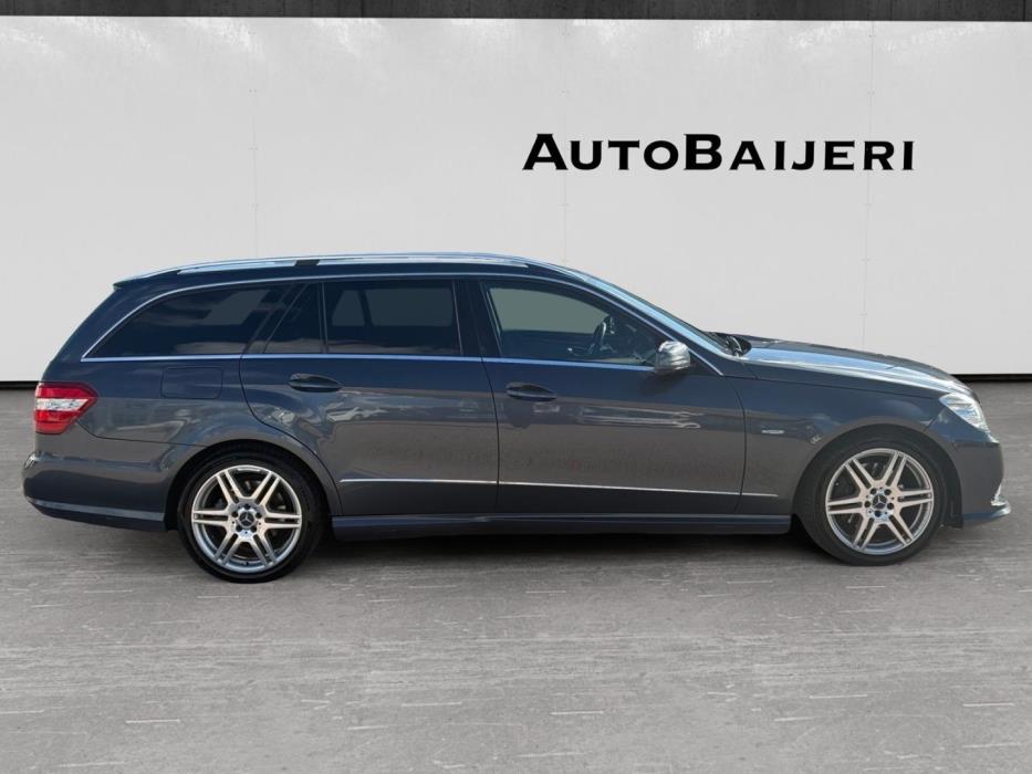 MERCEDES-BENZ E 2010