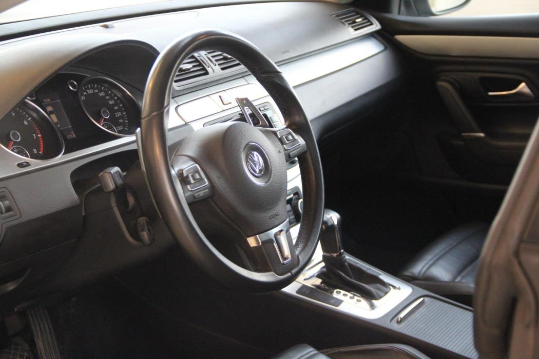 VOLKSWAGEN Passat CC 2009