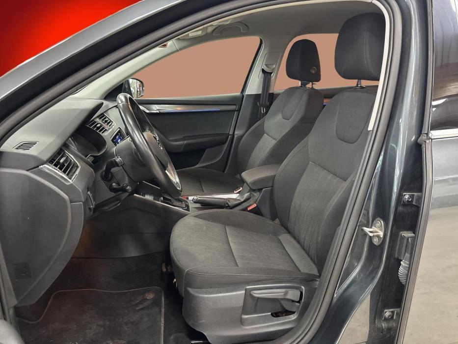 SKODA OCTAVIA 2020