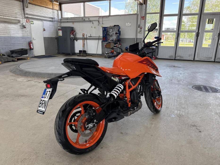 KTM 390 2024