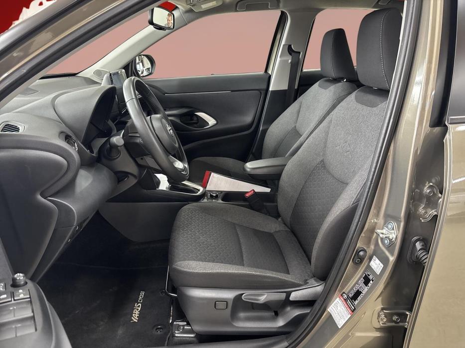 TOYOTA YARIS CROSS 2024