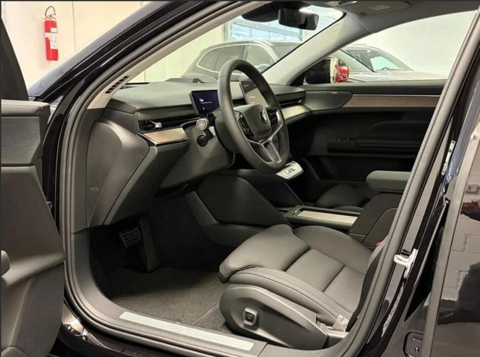 VOLVO ES90 2026