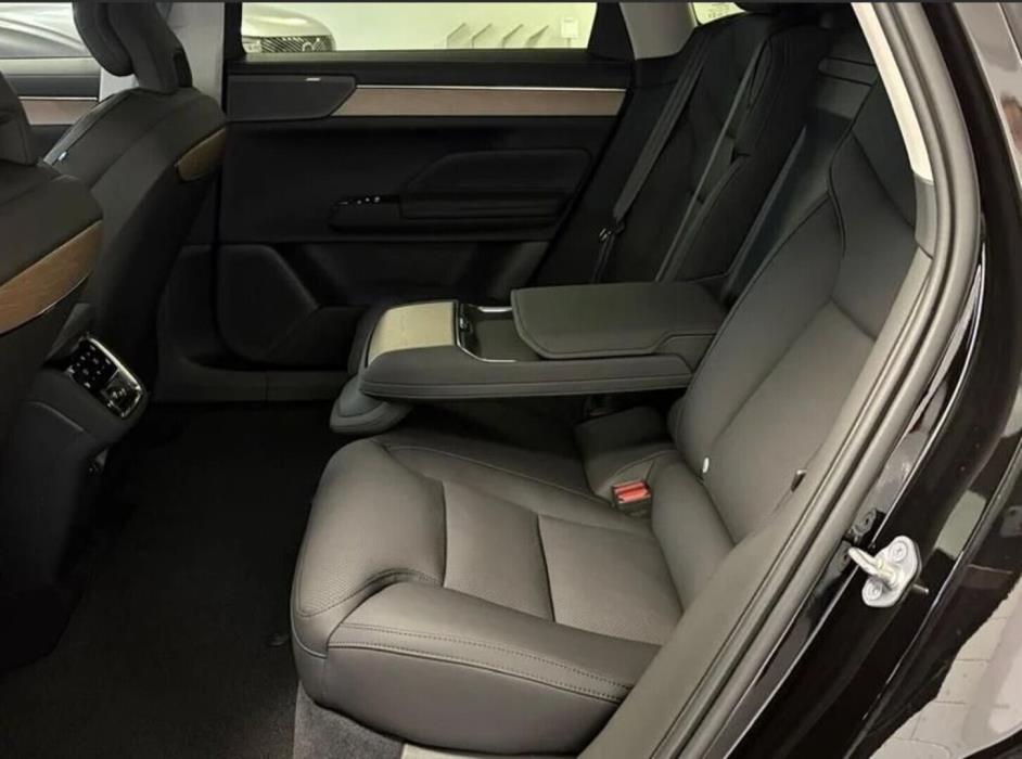 VOLVO ES90 2026