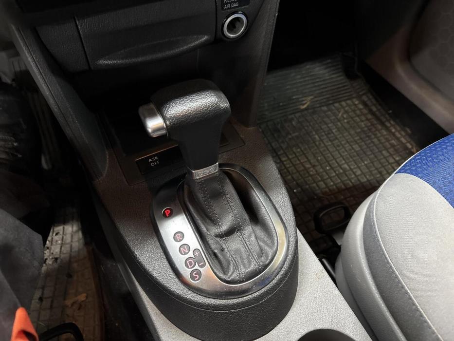 VOLKSWAGEN Caddy Maxi 2008