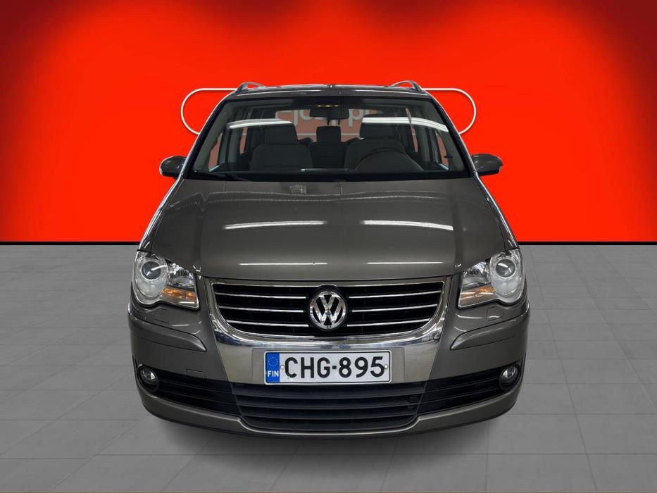 VOLKSWAGEN Touran 2009