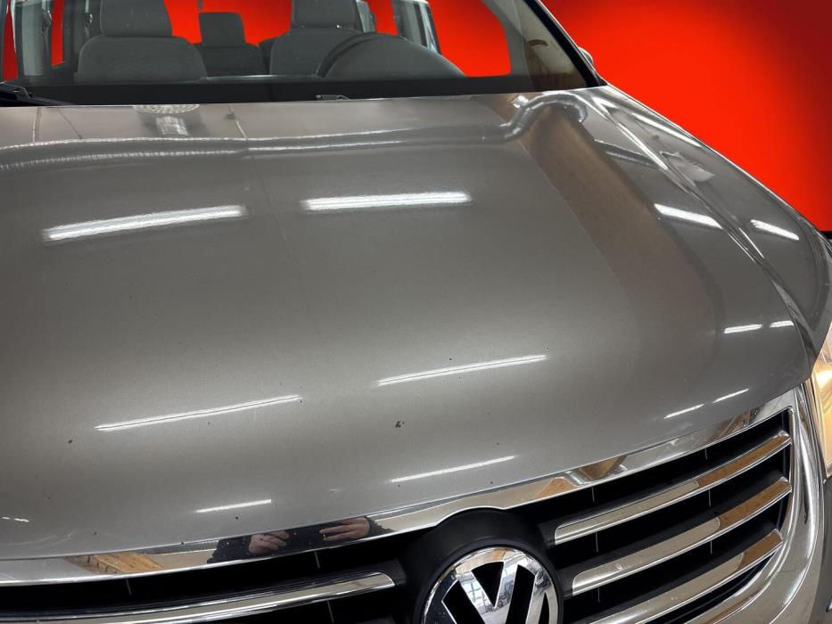 VOLKSWAGEN Touran 2009