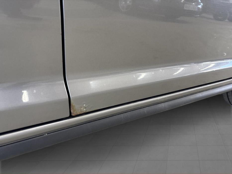 VOLKSWAGEN Touran 2009
