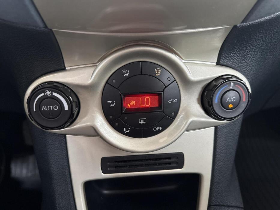 FORD Fiesta 2009