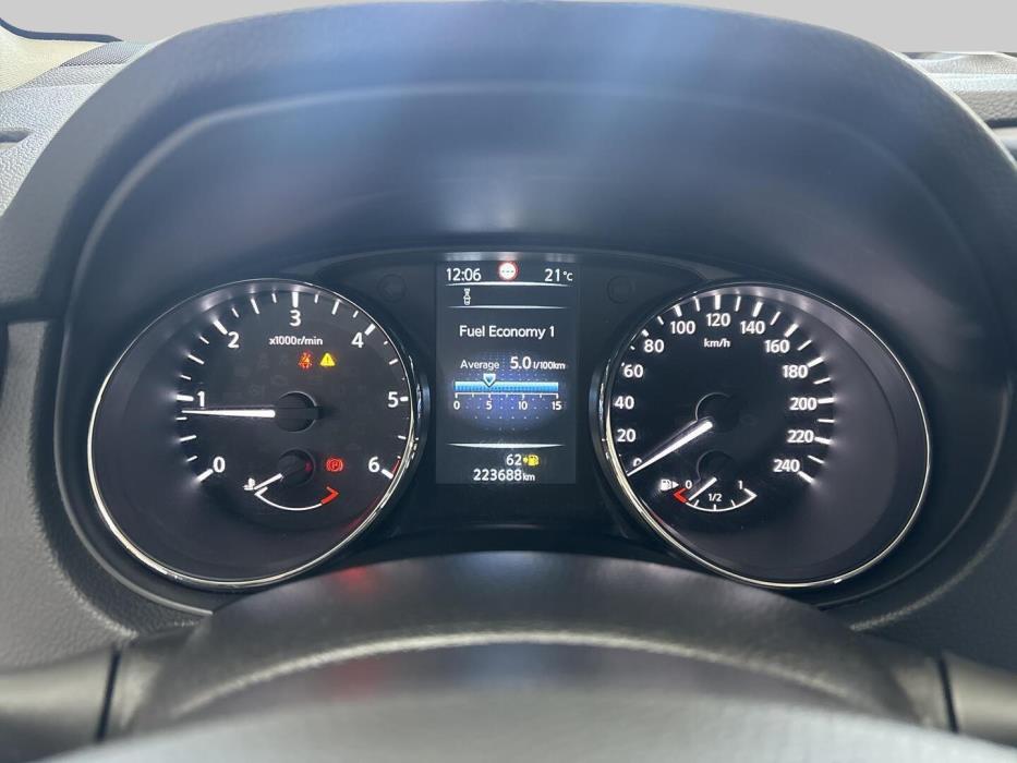 NISSAN Qashqai 2015