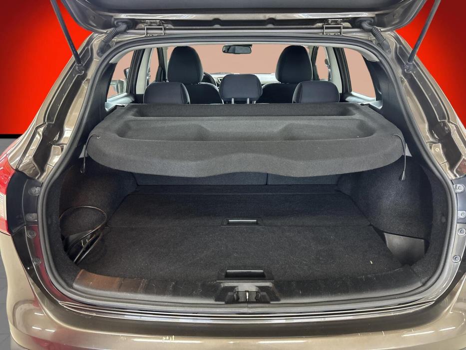 NISSAN Qashqai 2015