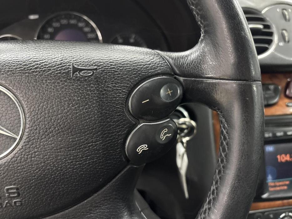 MERCEDES-BENZ CLK 2004