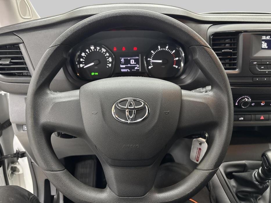 TOYOTA Proace 2020