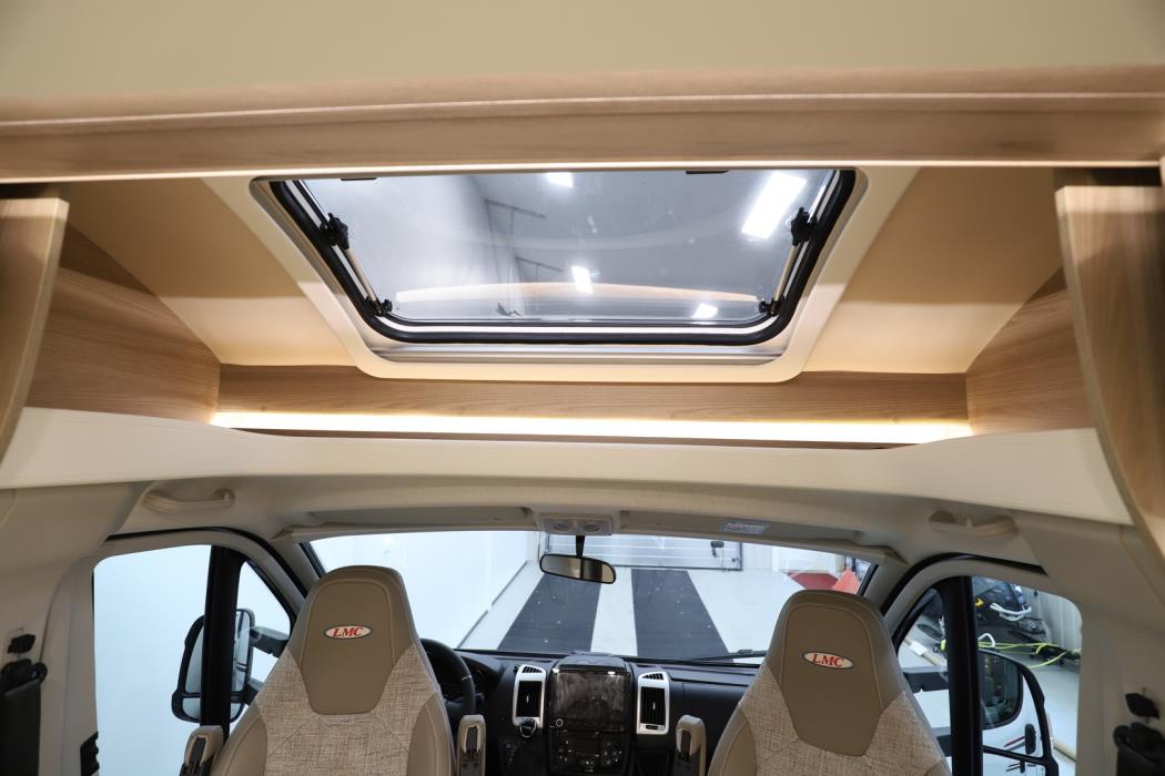 LMC ELEMENT T638 2021