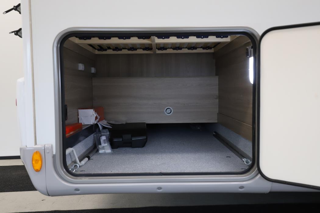 LMC ELEMENT T638 2021