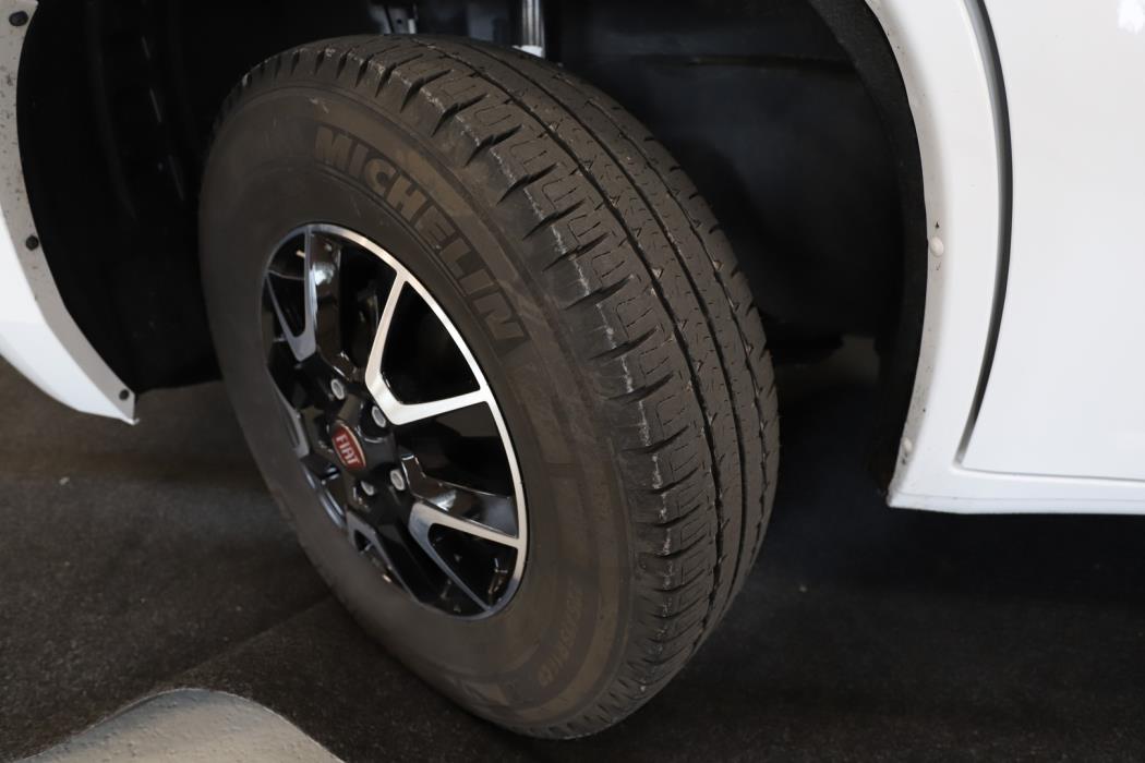 LMC ELEMENT T638 2021