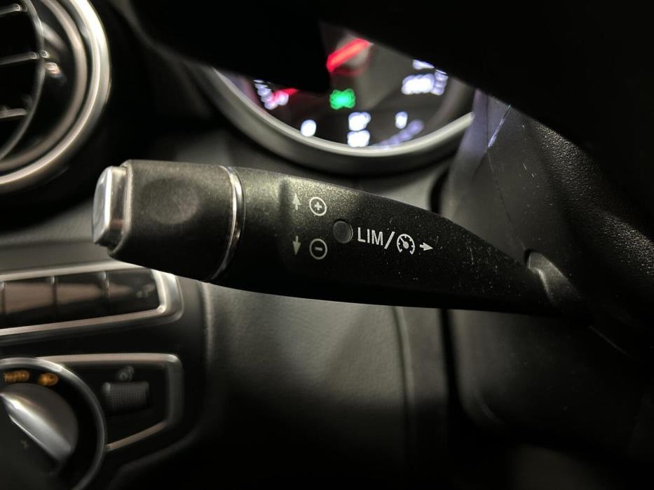 MERCEDES-BENZ C 2015