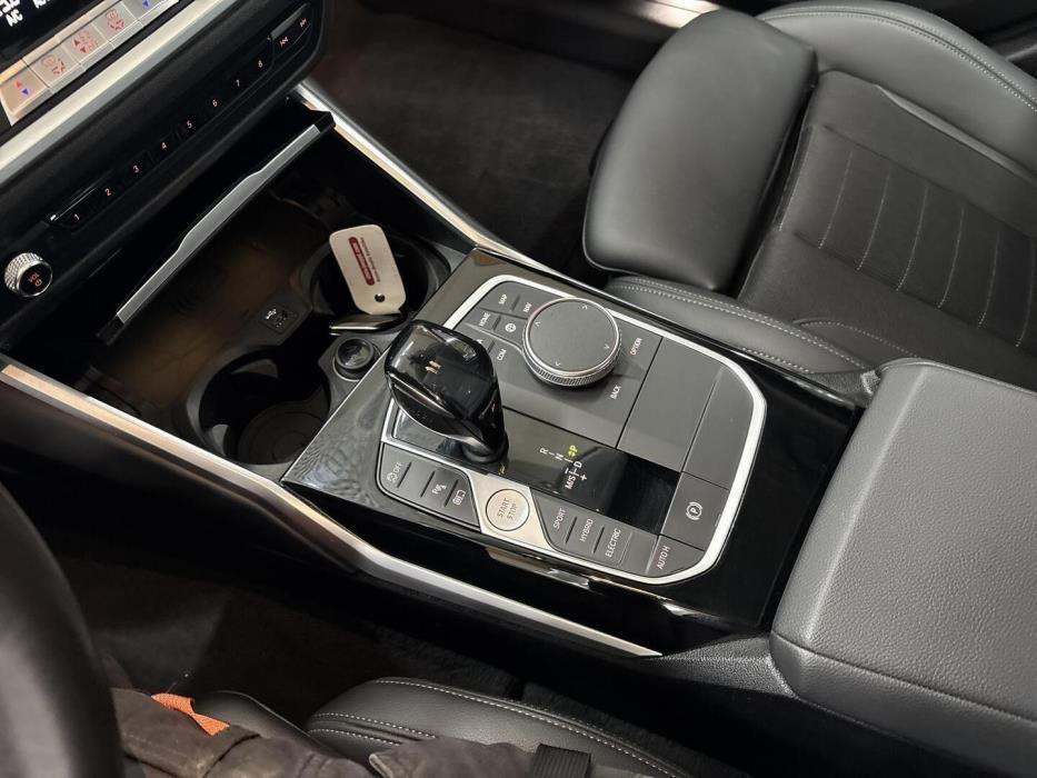 BMW 330 2020