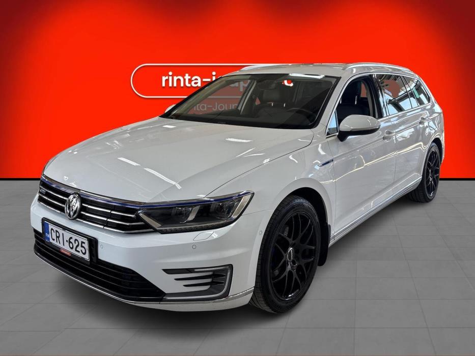 VOLKSWAGEN Passat 2018
