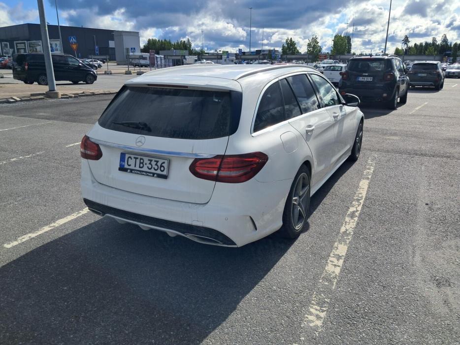 MERCEDES-BENZ C 2015