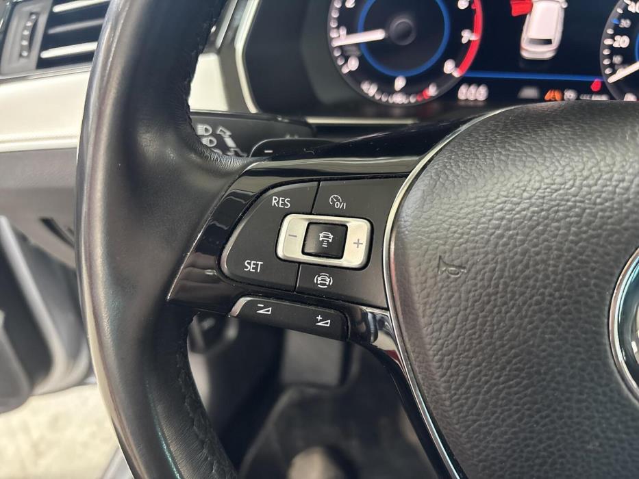 VOLKSWAGEN PASSAT 2019