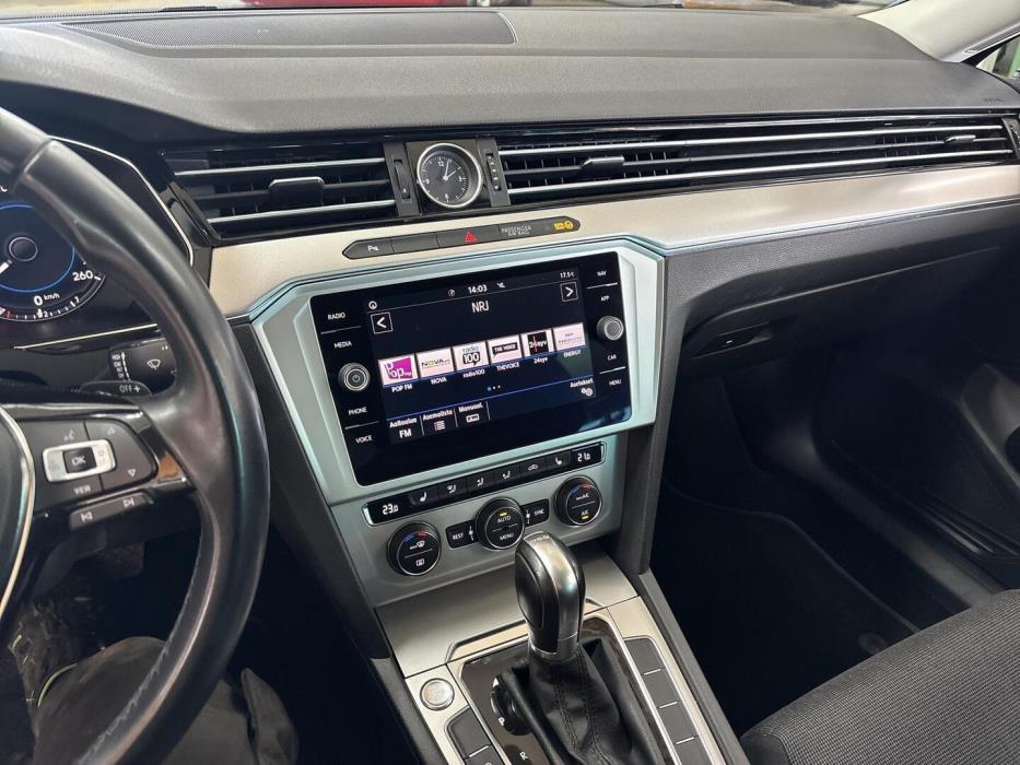 VOLKSWAGEN PASSAT 2019