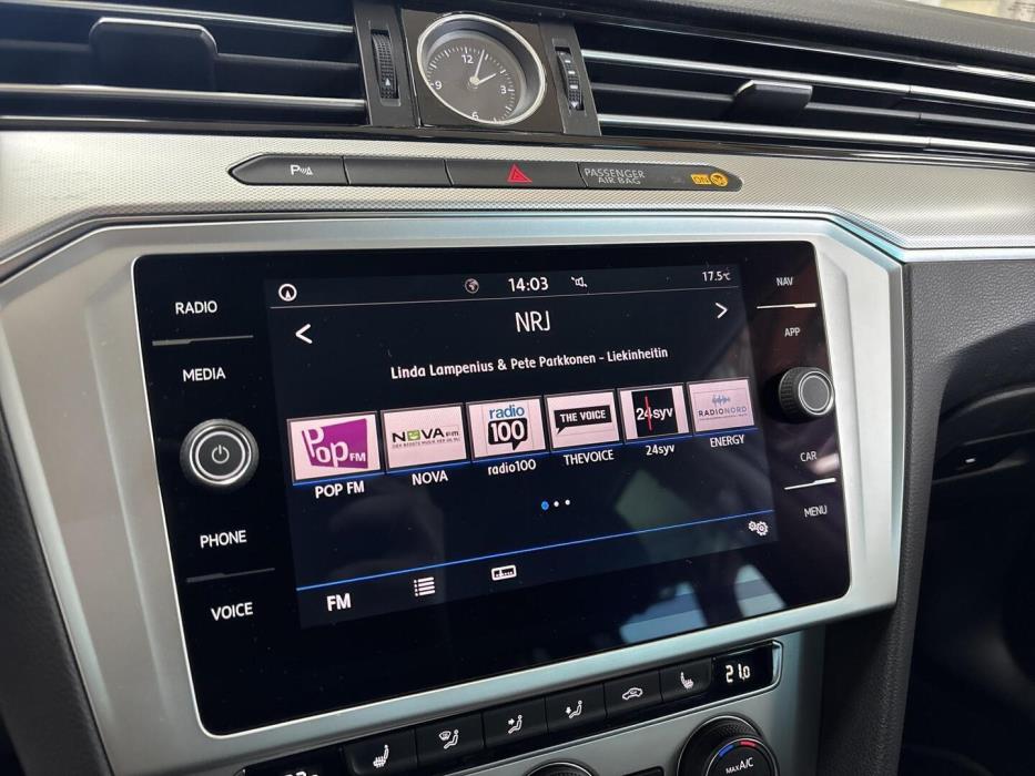 VOLKSWAGEN PASSAT 2019