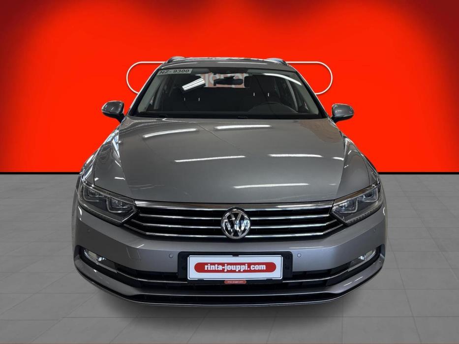 VOLKSWAGEN PASSAT 2019