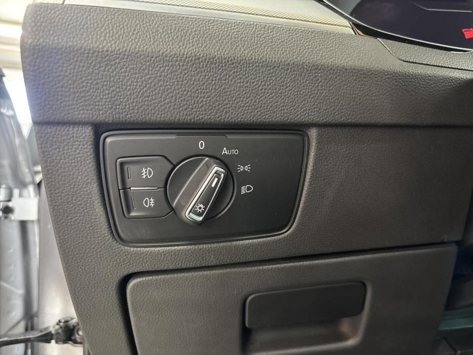 VOLKSWAGEN PASSAT 2019