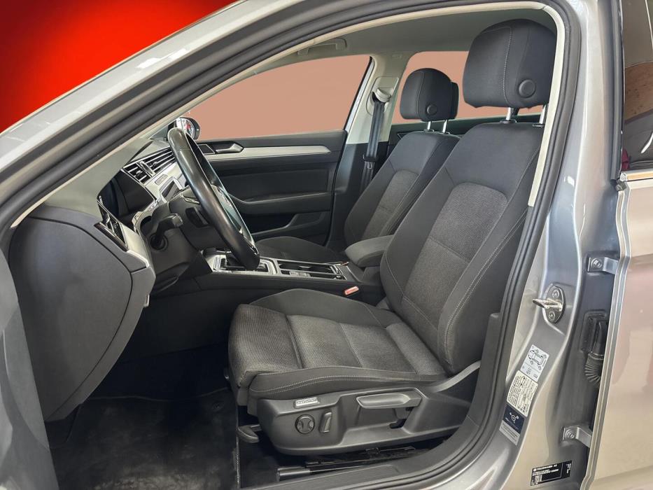 VOLKSWAGEN PASSAT 2019