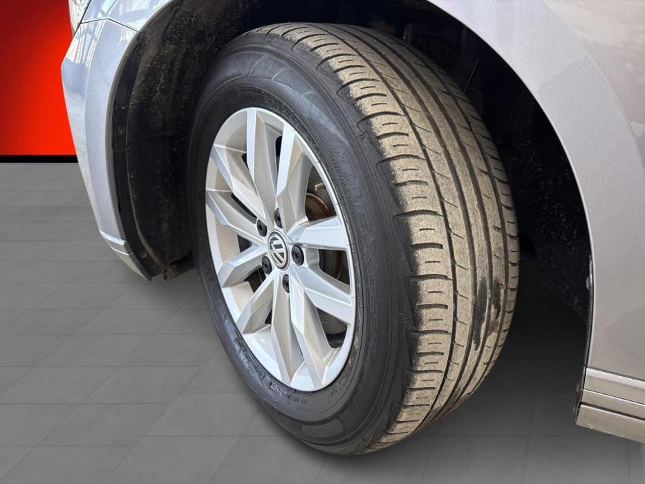 VOLKSWAGEN PASSAT 2019